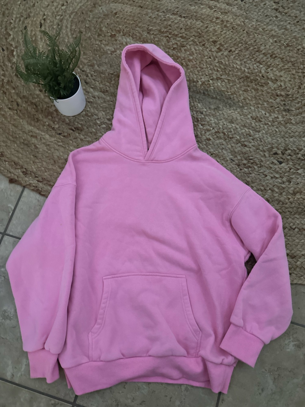 BRIGHT PINK HEAVY HOODIE